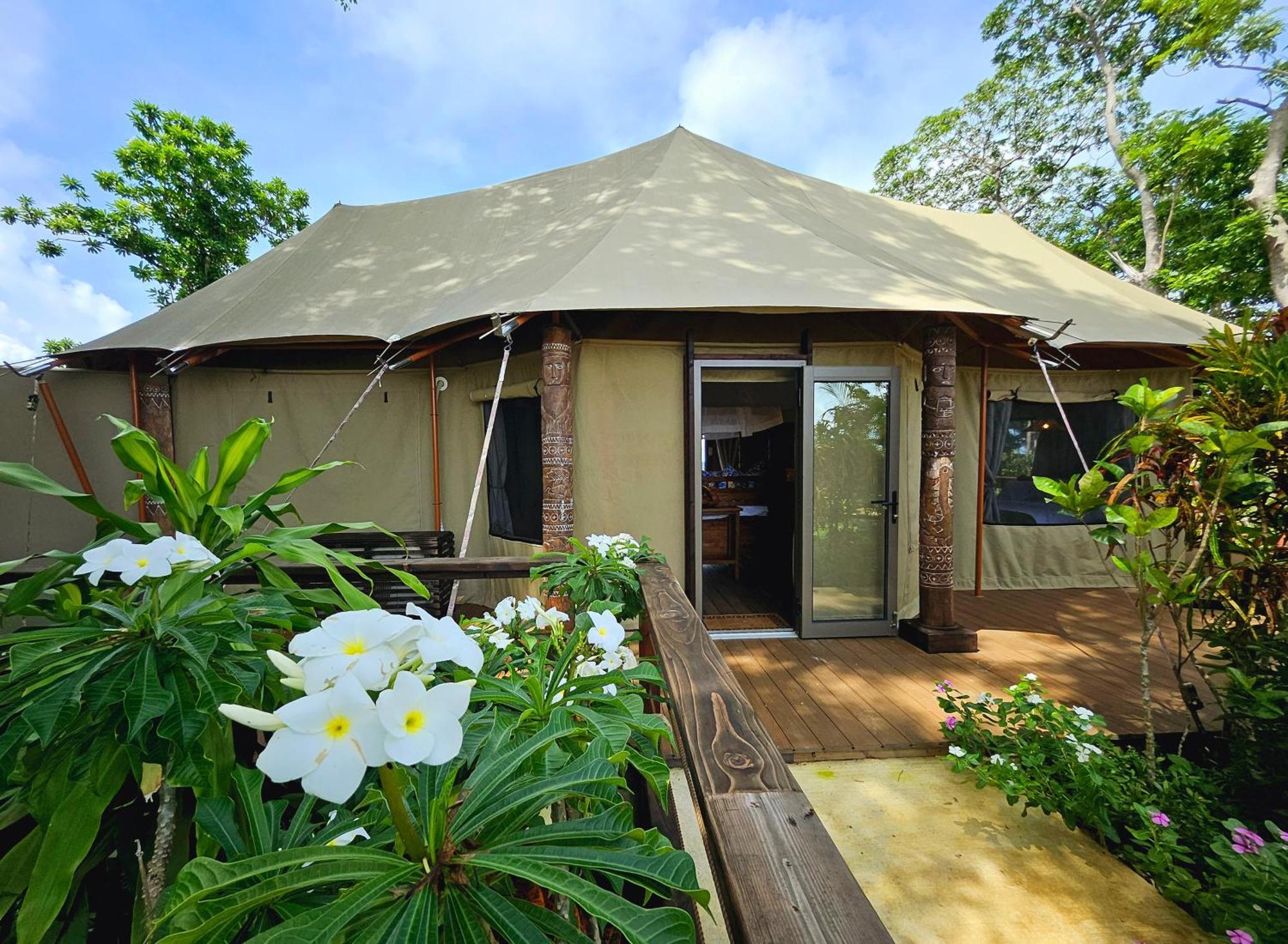 Palau Carolines Resort Koror Exterior foto